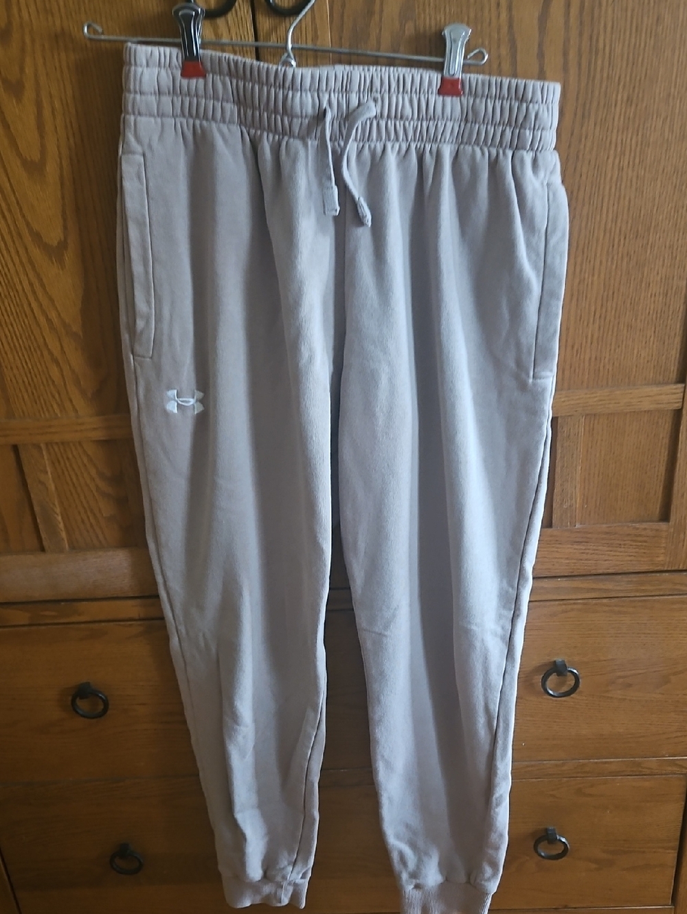 Under Armour Men’s Light Beige  Jogger Sweatpants